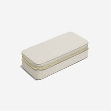 Load image into Gallery viewer, Oatmeal Medium Zipped Travel Jewellery Box