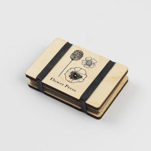 Load image into Gallery viewer, Pocket Flower Press