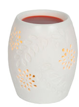 Load image into Gallery viewer, Electric Wax Melt Burner | White Ceramic Floral

