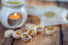 Load image into Gallery viewer, Basil &amp; Neroli Eco-friendly Coconut-Rapeseed Wax Melts
